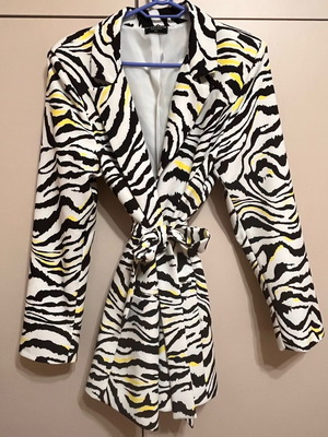 Bubblegun oversized jacket/dress new M/L with belt and shoulder pads