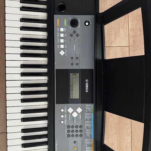 Yamaha PSR-E233 keyboard used with original power supply and adjustable stand