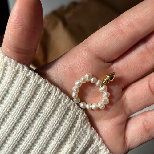 Fresh water pearl ring new with brass shell adjustable