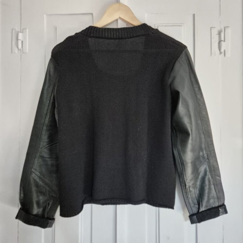 Knitted Bloom jacket like new, leather-look sleeves, black