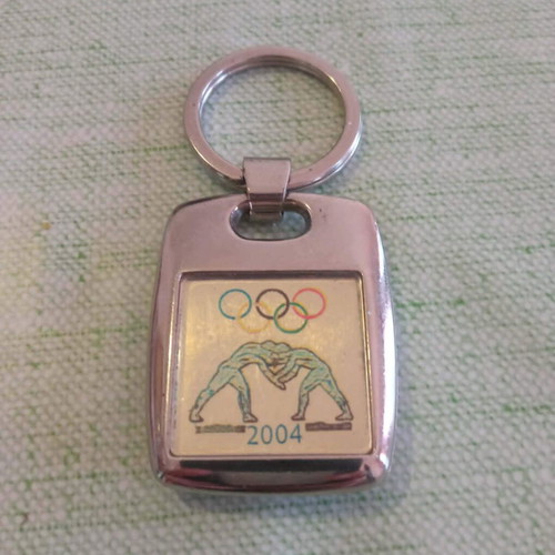 Olympic Games Athens 2004 Vintage Metal Keychain like new