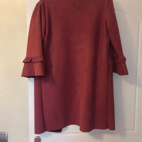 Lightweight coat in rotten apple color like new