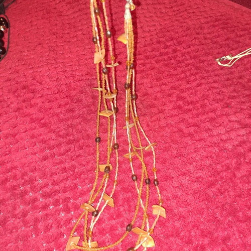 Women's necklace like new