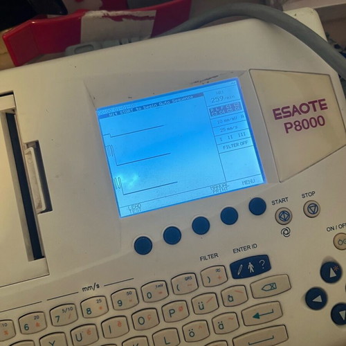 Esaote P8000 Ιατρικό Μηχάνημα Ηλεκτροκαρδιογραφήματος μεταχειρισμένο