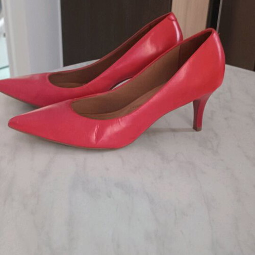 Leather pumps new with comfortable cushions, red-orange