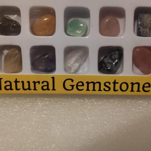 Collection of 20 natural semi-precious stones in box like new