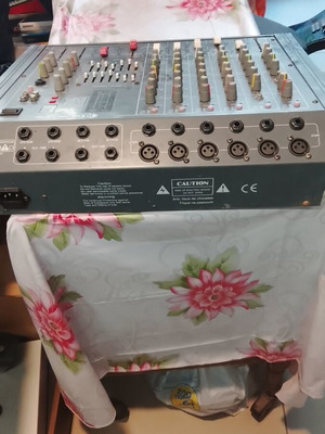 Caowue CW-2006 audio mixer console