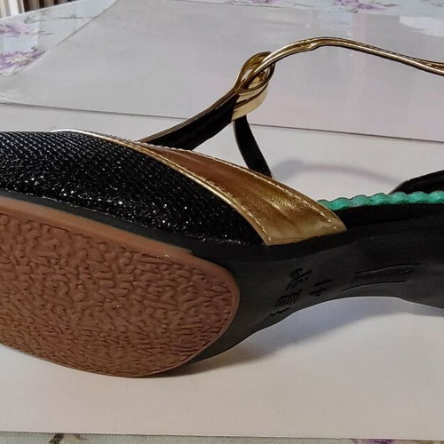 Dance shoes new, size 39.5, black with gold details