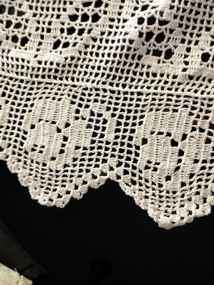 Handmade embroidered crochet square new, thread for knitting 106x103