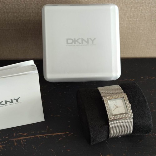 DKNY stainless steel watch like new with crystals women's