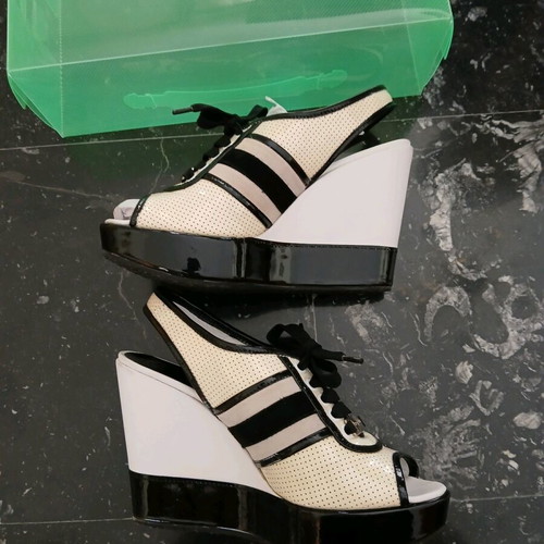 Byblos sandals used, green platform leather, size 39