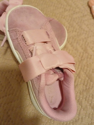 Puma kids shoes size 24 like new