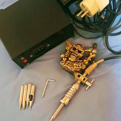 Tattoo Machine Coil Set like new with power supply and pedal