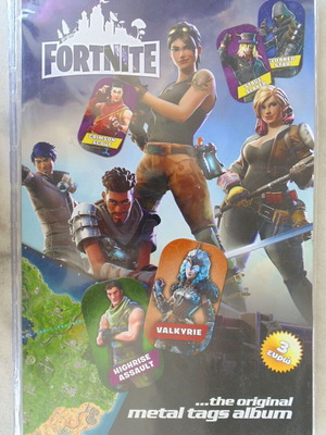 Fortnite Metal Tags Album Season 2 & 10, like new, lot 125