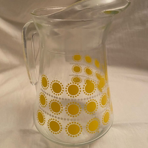 Vintage Arcoroc glass jug with yellow design, like new