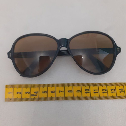Vintage sunglasses from the 70s like new, black