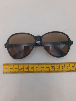 Vintage sunglasses from the 70s like new, black