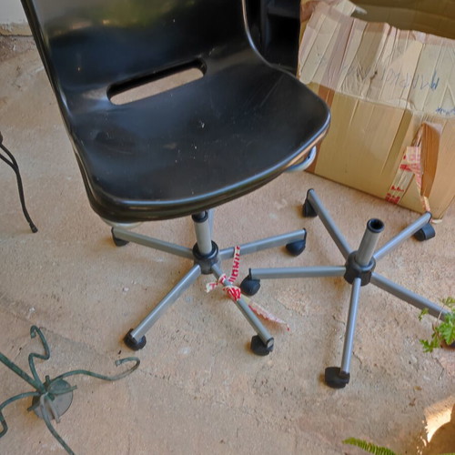 Children's office chairs used, set of 2