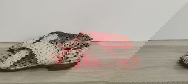 Επίπεδα σανδάλια Fendi