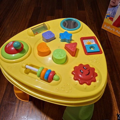 PlayGo Baby's Activity Centre table like new