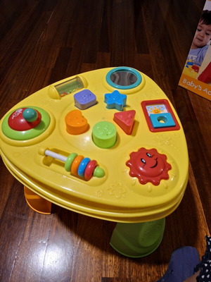 PlayGo Baby's Activity Centre table like new