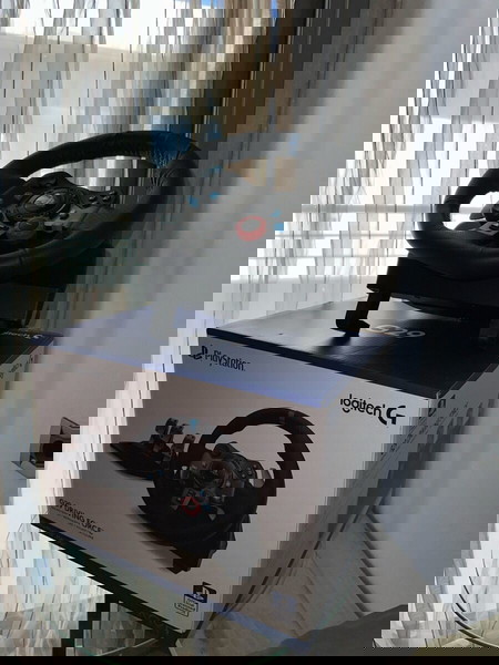 Logitech G29 Driving Force Wheel