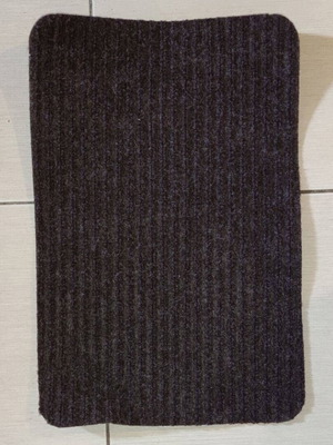 Entry mat new in dark brown color 40x60cm