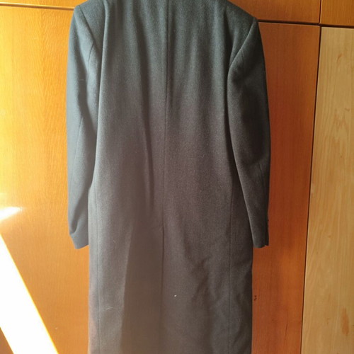 Pierre Cardin men's coat like new, size 50, gray wool with satin lining