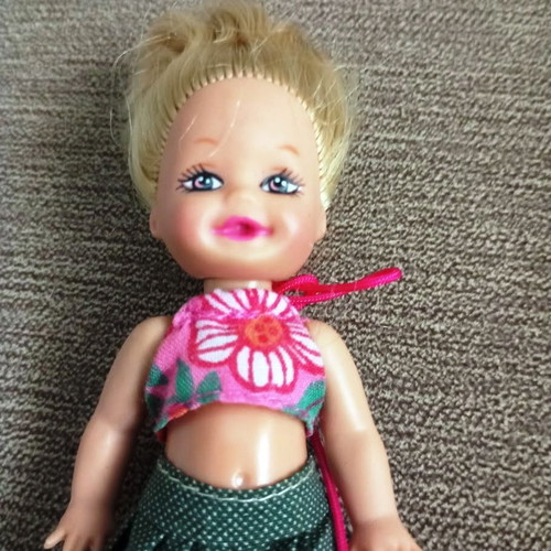 Barbie mini dolls Chelsea and Kelly like new