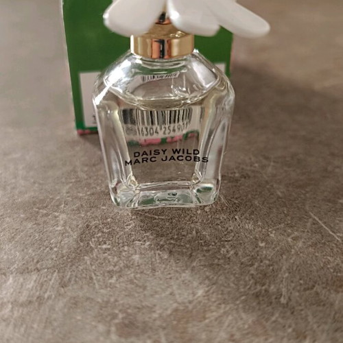 Marc Jacobs Daisy Wild perfume 4 ml authentic and unused