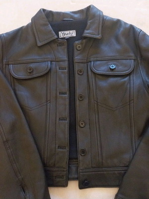 Leather jacket like new, black, medium size with lining