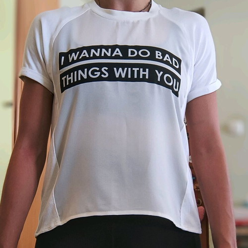 Bershka T-shirt like new, size S, white, with back zipper