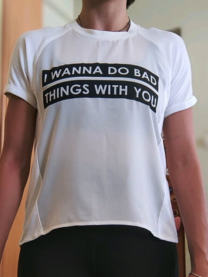 Bershka T-shirt like new, size S, white, with back zipper