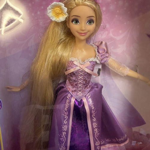 Disney Sparkling Princess Rapunzel collector doll by Mattel