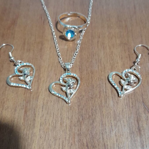 Jewelry set necklace earrings ring new gold-colored