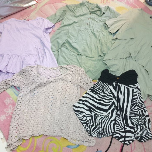Blouses multicolor sizes S-M like new, all together