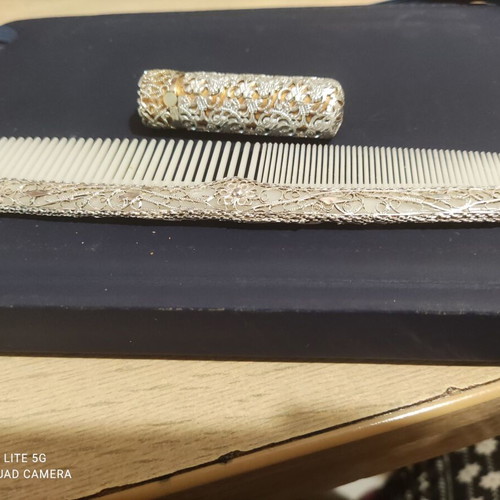 Silver handmade comb 945 and lipstick case like new