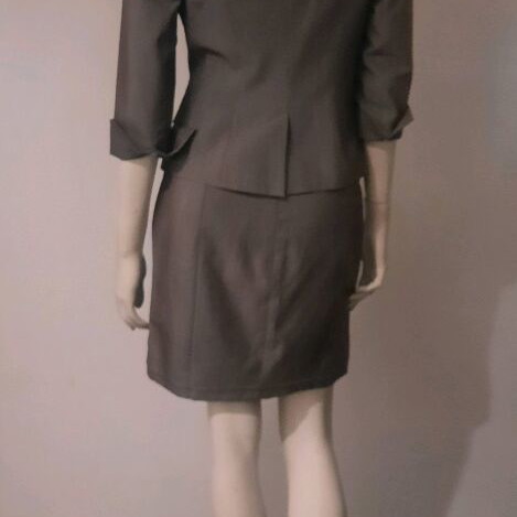 Womens suit Kensol like new, short skirt, size S