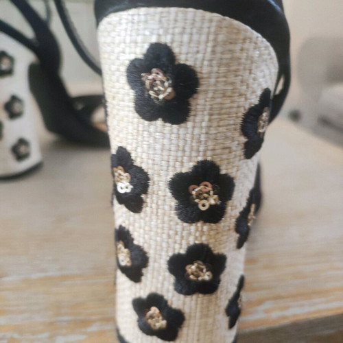 Vicenza sandals like new, black with 12 cm heel