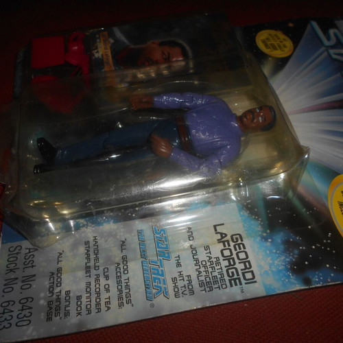 Star Trek Geordi LaForge figure 1995 like new