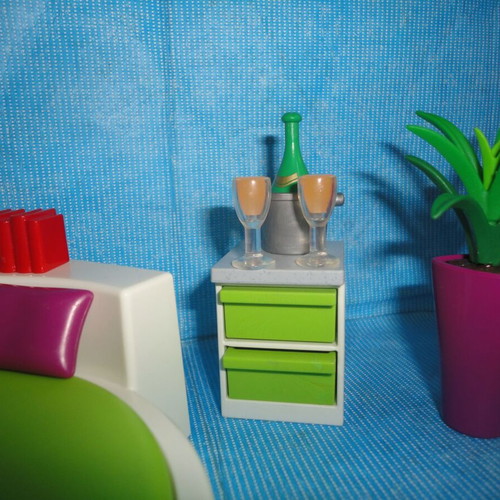 Playmobil 5583 Modern Bedroom like new