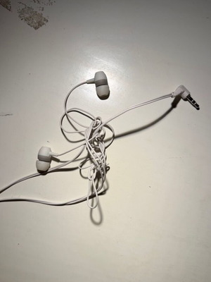 Wired earbuds 3.5mm jack white used