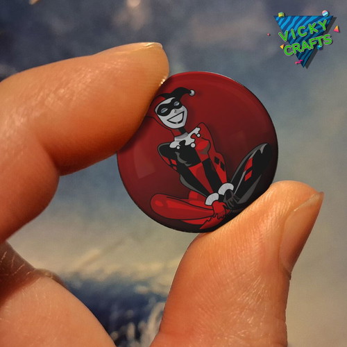 Harley Quinn pins set 6 pieces 2.5cm new