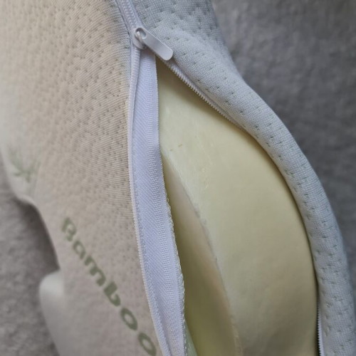 Anatomic seat cushion with bamboo cover like new