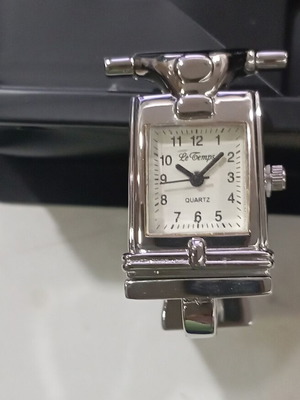 Miniature clock like new, mechanical
