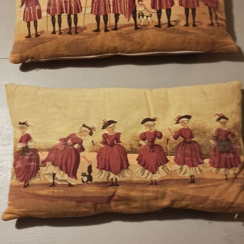 Decorative pillows from Belgian tapestry like new, set of 2