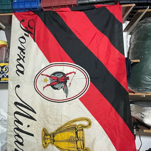 Σημαία ac Milan μεταχειρισμένη με λεκέδες, διαστάσεις 1.30x90