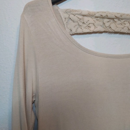 Makó blouse with lace detail on back, beige, like new, size S