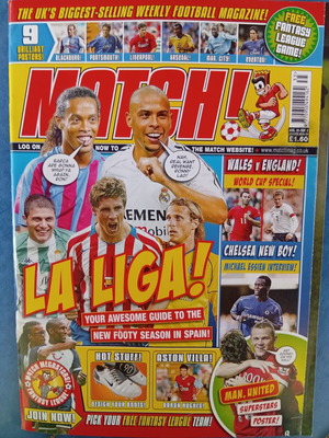 Match Football Magazine issue 30/8-5/9/2005 like new with Manchester United posters