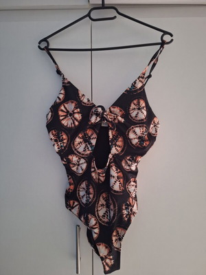 Swimsuit seashells size L like new, black by Swing